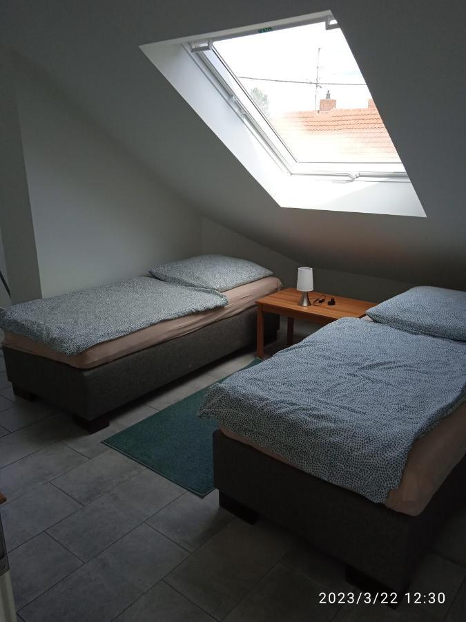 Zimmer Frei 3 Wiesbaden Eksteriør bilde